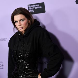 Seitenhieb an Ex Kanye? Julia Fox trägt besonderes Kleid