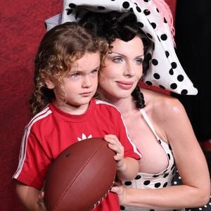 Niedlich: Julia Fox nimmt Sohn Valentino (4) zu Premiere mit