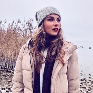 Ausgeplaudert: GNTM-Julia findet ältere Männer anziehend