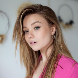 Für Schauspielkarriere: Julia Beautx legt ihren Namen ab!