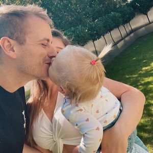 Wie süß! Julian Claßen postet Knutschbild mit Tochter Emily