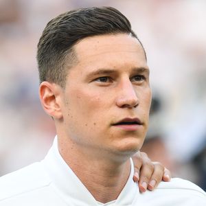 Die Frisur muss sitzen: WM-Kicker Julian Draxler ist eitel!