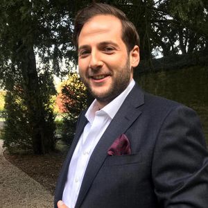 Darum ist "Bares für Rares"-Händler Julian noch immer solo