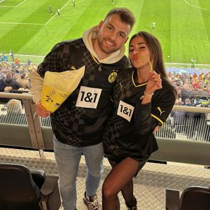 So süß schwärmt Julian Engels von seiner Frau Sarah im Netz