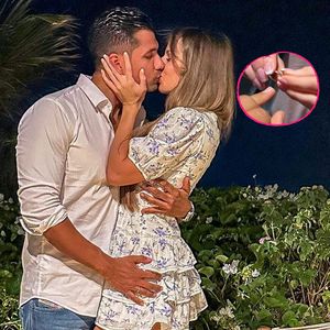 Zweite Hochzeit? Alina steckt Julian Zietlow Ring an Finger