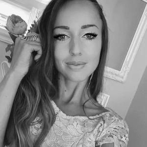 Skispringerin Juliane Seyfarth posiert nackt im Playboy
