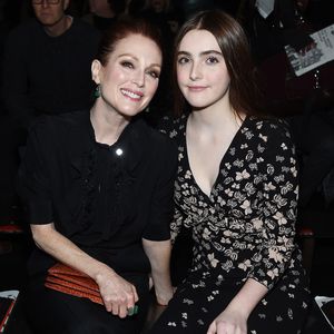Julianne Moore ist stolz auf Uni-Abschluss ihrer Tochter Liv
