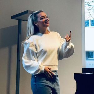 40 Jahre Juliette: Von der DSDS-Kandidatin zum Vocal-Coach