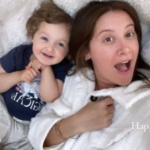 Als arbeitende Mutter: Ashley Tisdale plagen Schuldgefühle
