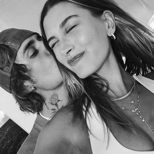 "Liebe dich": Justin Bieber teilt Knutsch-Selfie mit Hailey!