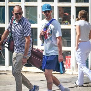 Ganz entspannt: Justin Timberlake golft während Tourneepause