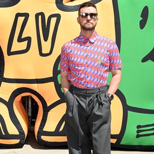 Retro in Paris: Justin Timberlake rockt Schlaghosen-Look!