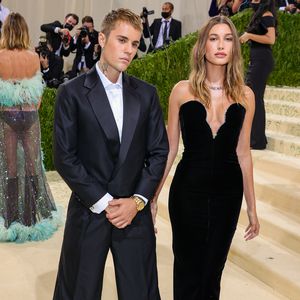 Ist Justin zu grob mit ihr? Jetzt bezieht Hailey Stellung
