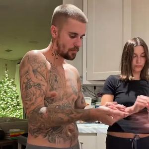 Oh, là, là: Justin Bieber kocht oben ohne für Ehefrau Hailey