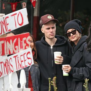 Grinch-Mimik: Justin Bieber mies gelaunt beim Tannenbaumkauf