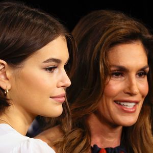 Cindy Crawford ist neidisch auf ihre Tochter Kaia Gerber!