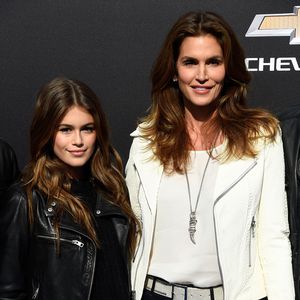 Kaia Gerber kann sich und Mama Cindy nicht auseinanderhalten