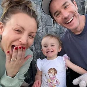 Kaley Cuoco teilt lustiges Familienfoto mit Tochter Matilda