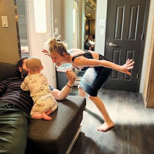 Kaley Cuoco teilt süße Momente mit Tom und Baby Matilda