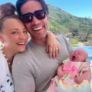 Kurz nach Geburt: Kaley Cuoco feiert Ostern mit Baby Matilda