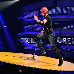 Neue ProSieben-Show: Kandidat stürzt im ersten Spiel fies!