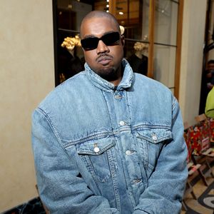 Außer Travis Scott: Kardashians ignorieren Kanyes Geburtstag