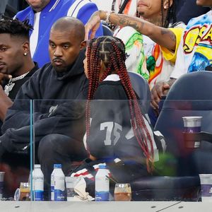 Zoff mit Kim: Kanye West mit North und Saint beim Super Bowl