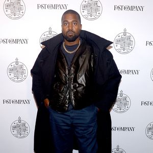Selten: Kanye West und Ehefrau Bianca beim Tanken erwischt