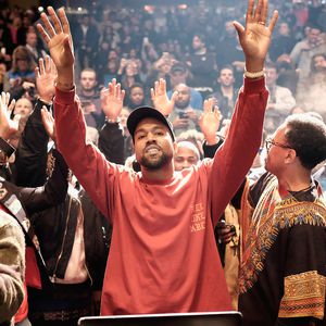 Bald obdachlos? Kanye West will Villen in Kirchen verwandeln