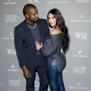 "Gehe eher ins Gefängnis": Kanye West kritisiert Kims Look