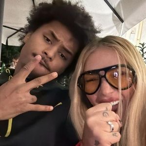 Wie süß: Loredana feuert ihren Karim Adeyemi im Stadion an!