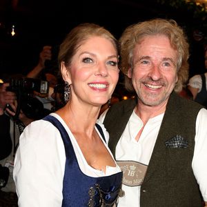 Premiere: Thomas Gottschalk mit seiner Karina auf der Wiesn