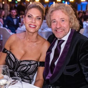 Thomas Gottschalks Freundin begeistert mit Mega-Dekolleté