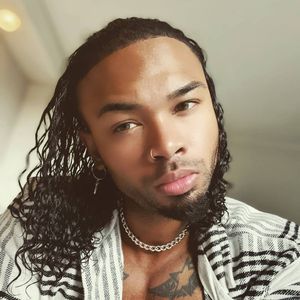 Beule am Kopf: DSDS-Favorit Karl sorgt sich um Gesundheit