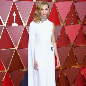 Oscar-Red-Carpet: Was steckte hinter der blauen Schleife?