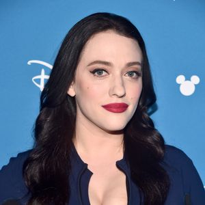 Kat Dennings vergisst eigene Marvel-Rolle im Disneyland