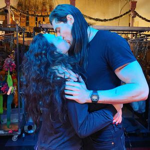Kat Dennings lüftet süßes Geheimnis um ihren Familienstand