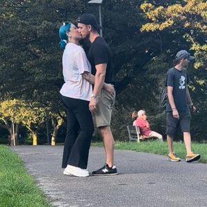 Jakub adé! Hier knutscht Kate Merlan einen neuen Promimann