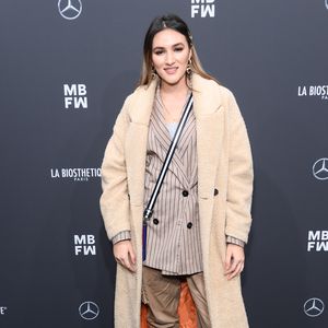 Badeanzug zur Jeans? Bonnie Strange macht's möglich!