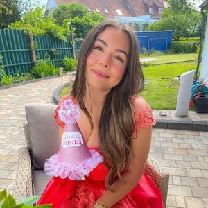 Katharina Eisenblut ist ihr "Die Alm"-Verhalten megapeinlich