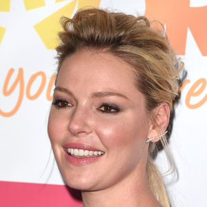 Jahrestag: Katherine Heigl ist total verliebt