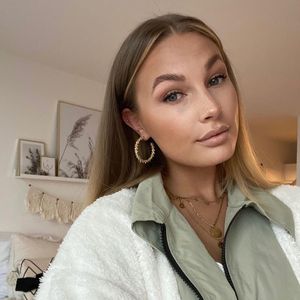 "Bist fett": "Love Island"-Kathi bekam Hate für ihren Körper