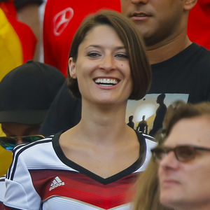 Party! Neuer-Freundin Kathrin Gilch völlig happy