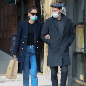 Liebe zu Emilio: Katie Holmes möchte es langsamer angehen