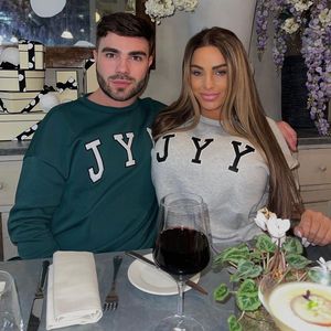 Neue Brust-OP? Katie Price präsentiert ihren Riesen-Busen