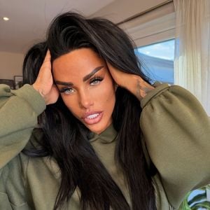 Familie besorgt: Katie Price verzichtete auf Ehevertrag