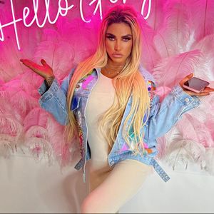 60.000-Euro-Deal: Katie Price plant großes Bühnen-Comeback