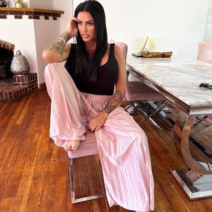 Fotos mit anderer Frau: Katie Price telefoniert Ex hinterher