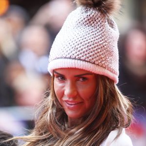 Erwischt! Vergebene Katie Price schleicht aus Haus von Ex