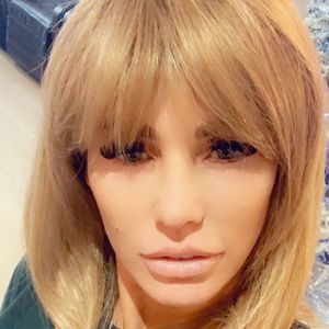 Neuer Pleite-Look? Katie Price trägt einen biederen Pony